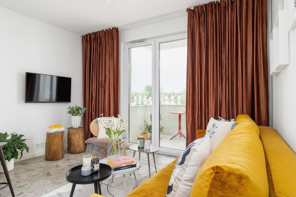 Apartment With Balcony, Private Parking - Bagry Lake - Goszczynskiego 1 Krakow Luaran gambar