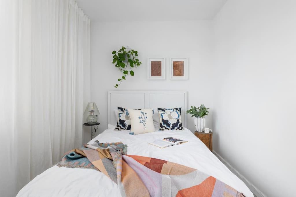 Apartment With Balcony, Private Parking - Bagry Lake - Goszczynskiego 1 Krakow Luaran gambar